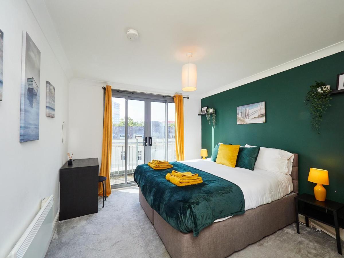 Emerald Suite - Two Story Duplex Apartment - Balcony - Contractors - Family - City Centre - Broadway Plaza - Five Ways - Sleeps 6 Birmingham Dış mekan fotoğraf