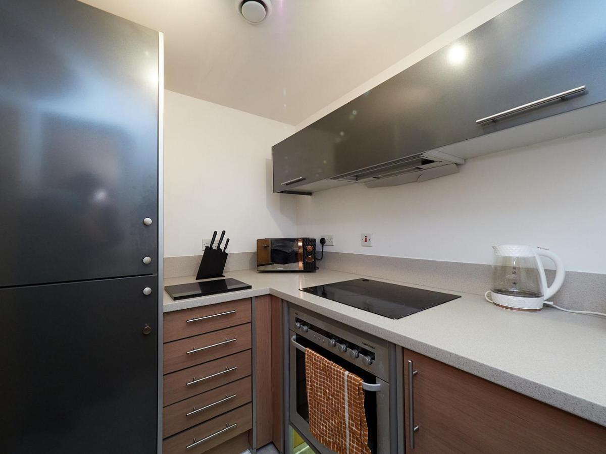 Emerald Suite - Two Story Duplex Apartment - Balcony - Contractors - Family - City Centre - Broadway Plaza - Five Ways - Sleeps 6 Birmingham Dış mekan fotoğraf